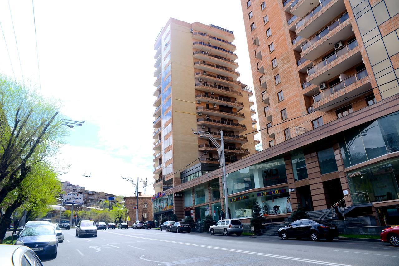 Apartment In The Center Of Єреван Екстер'єр фото
